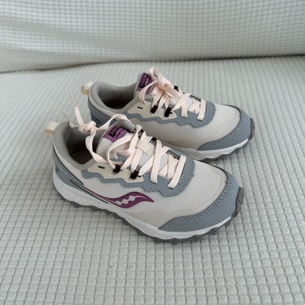 Toddler girls Saucony Shoe size 12M